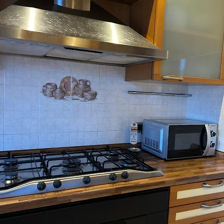 La Tana In Via Boifava In Appartement *